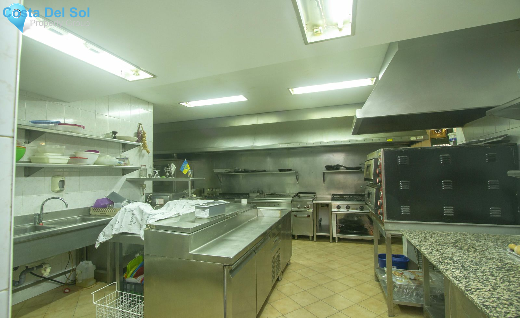 Restaurant in Marbesa-1204438