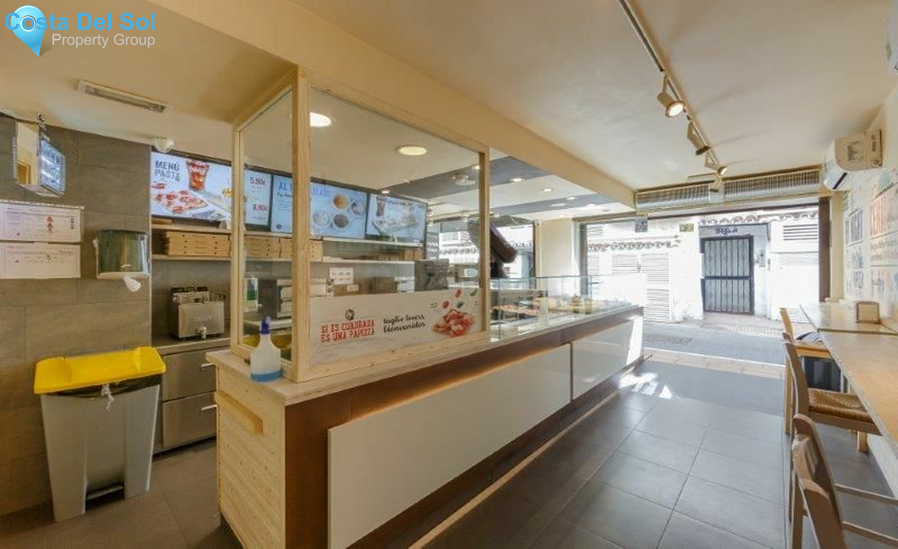 Restaurant in Puerto Banús-1432652