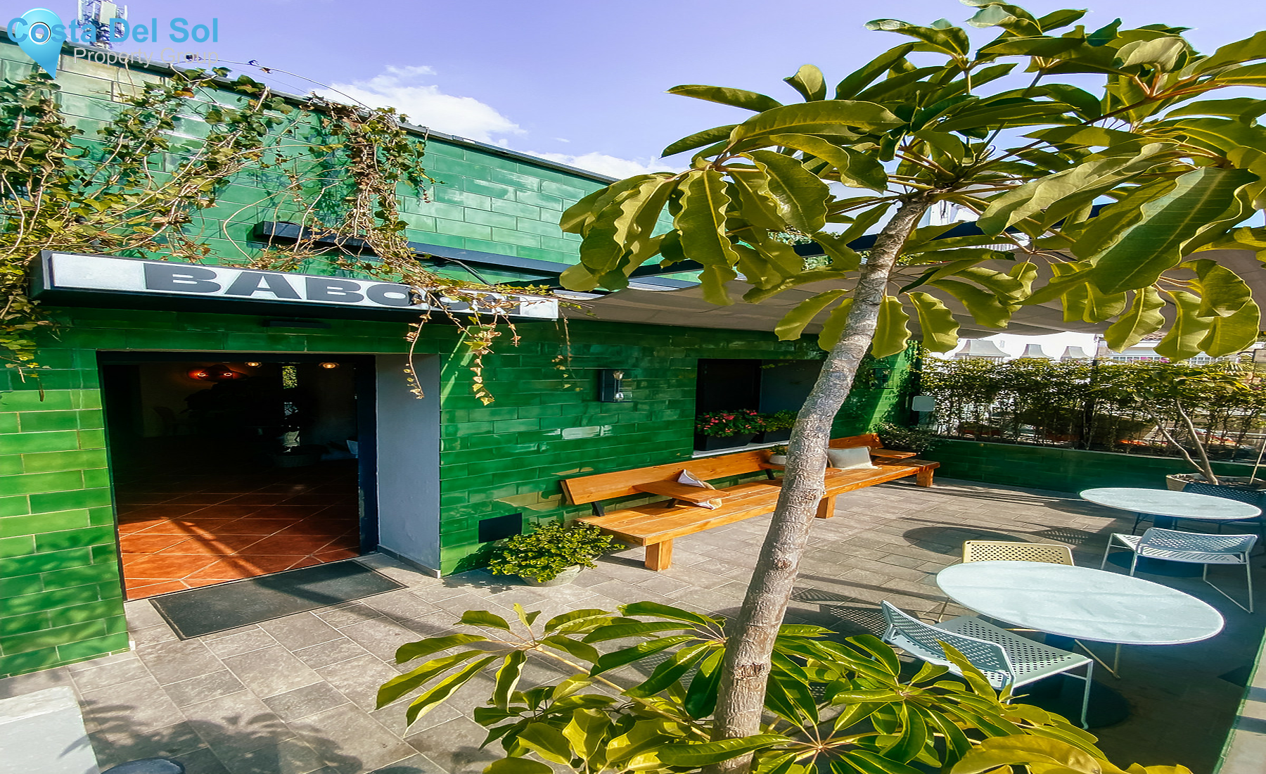 Restaurant in The Golden Mile-1302365