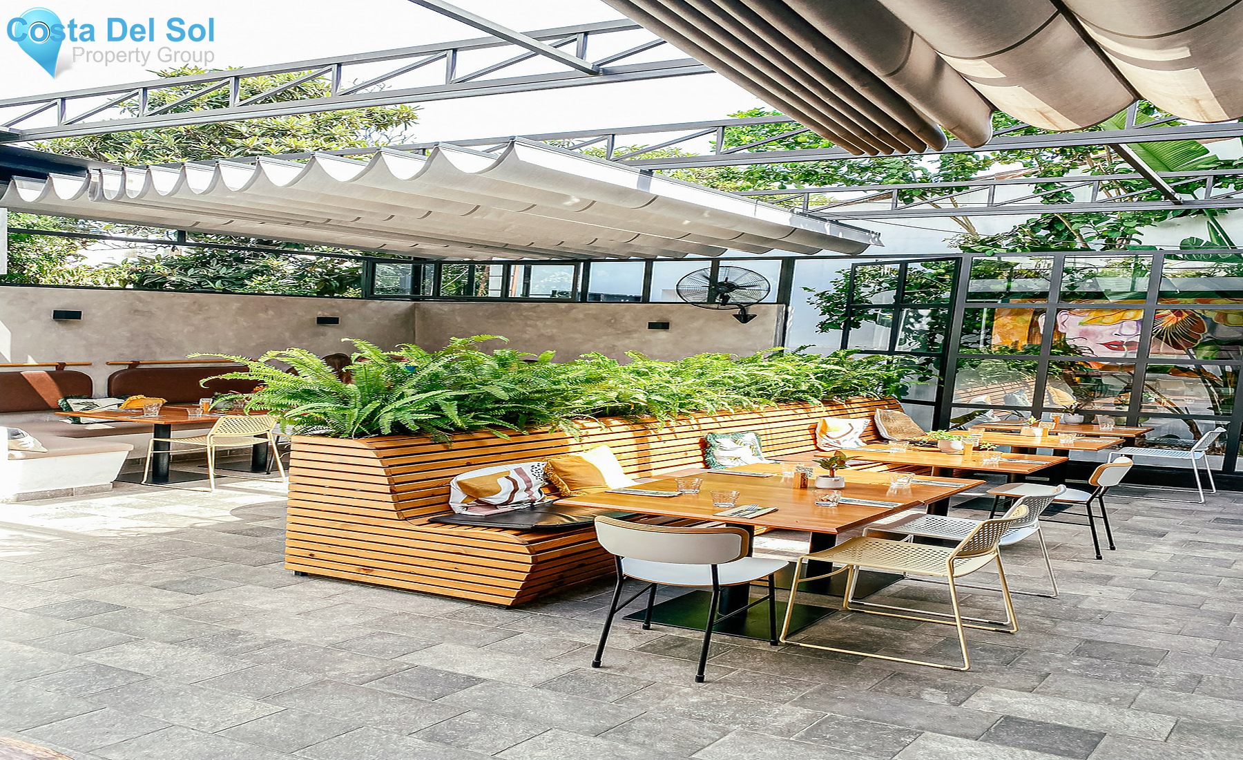 Restaurant in The Golden Mile-1302355