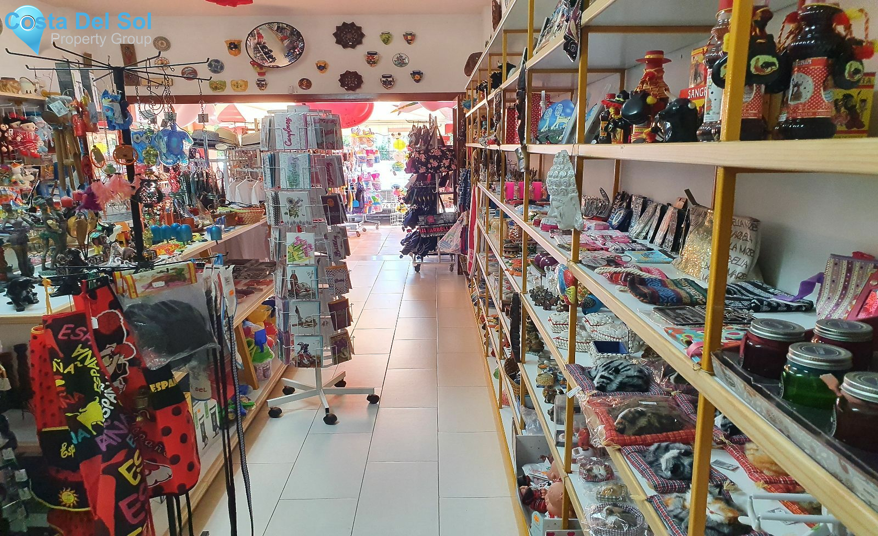 Shop in Benavista-1548523