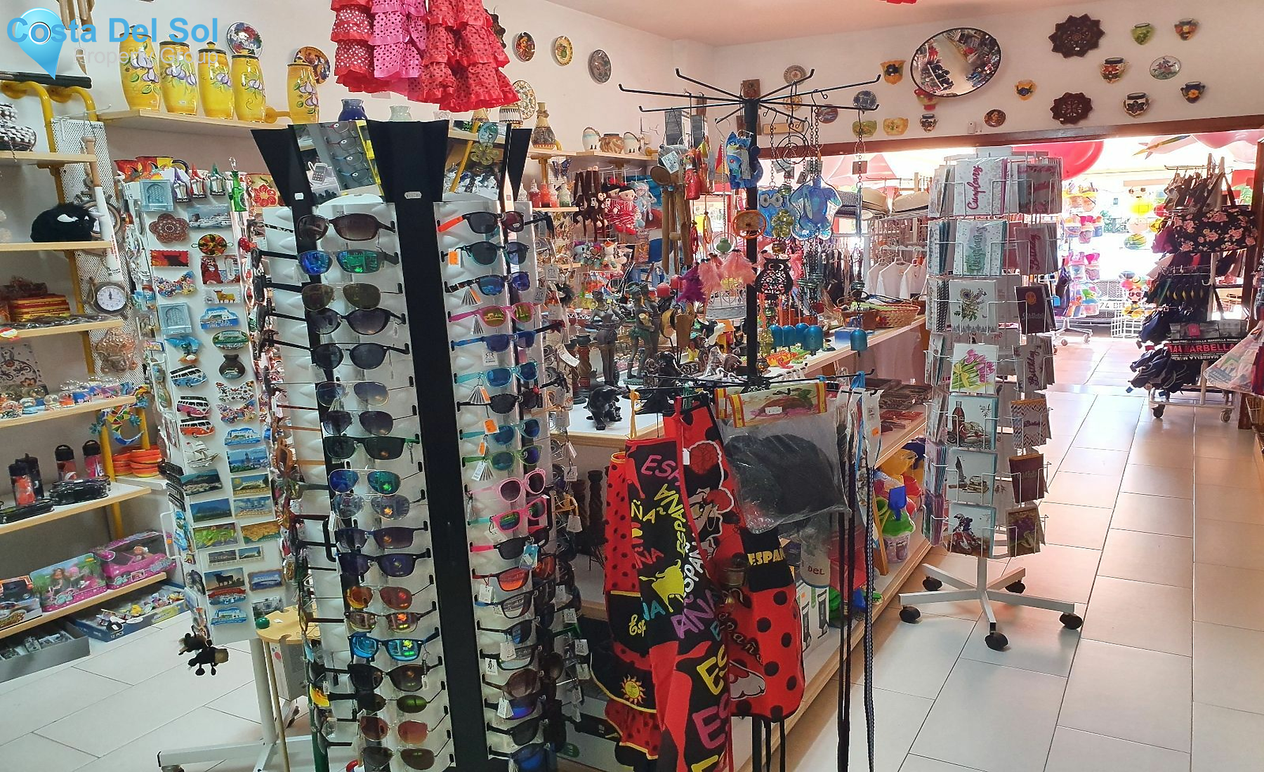 Shop in Benavista-1548524