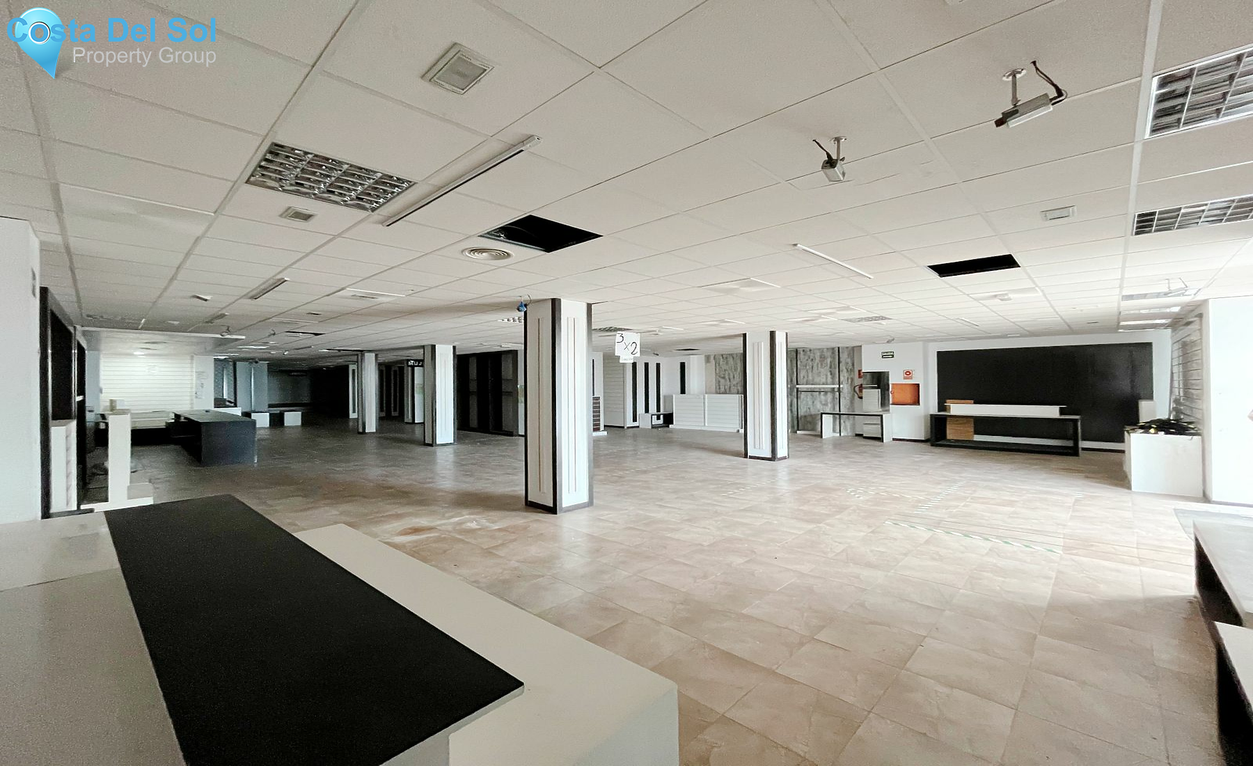 Shop in Estepona-1201925