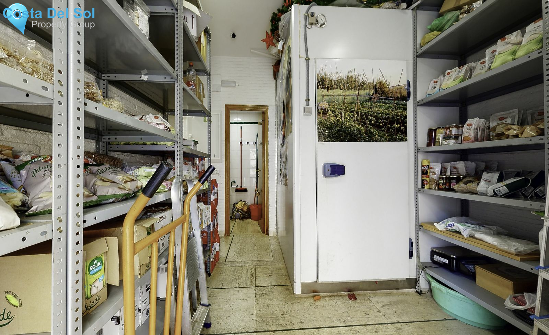 Shop in Los Boliches-1222408