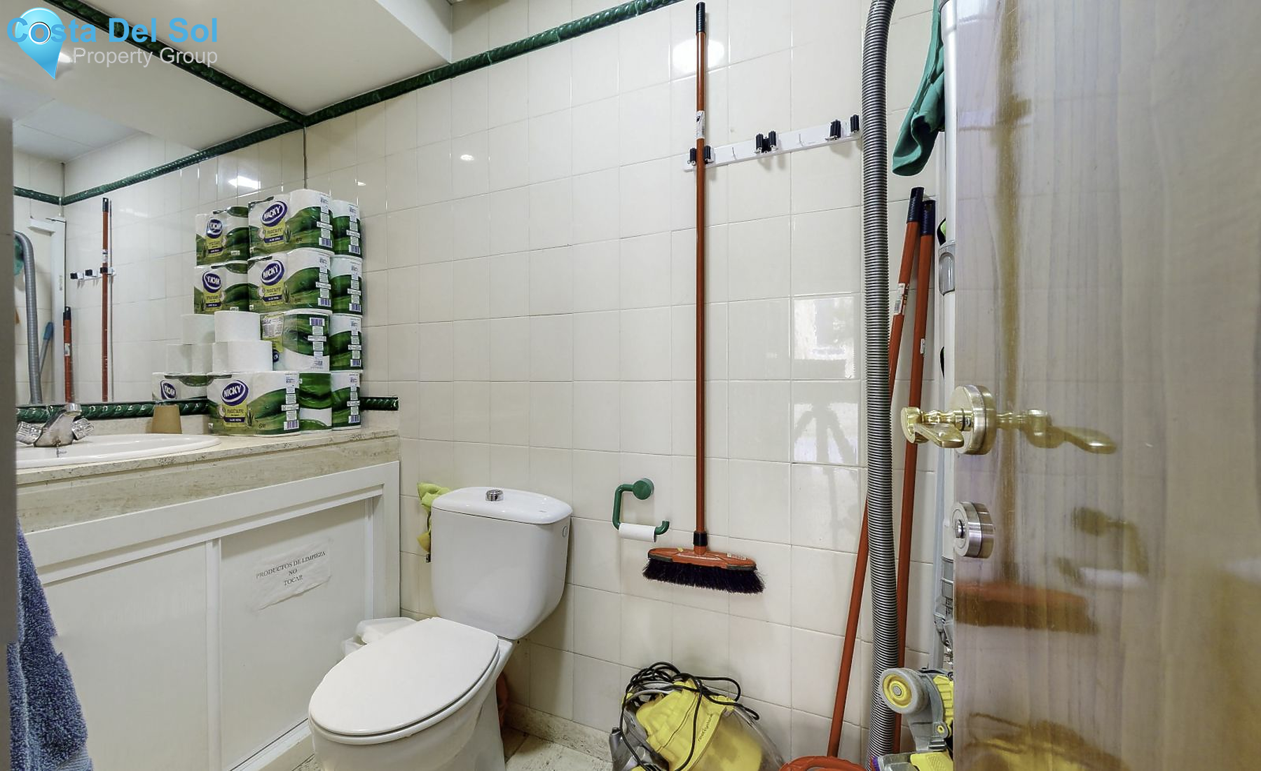 Shop in Los Boliches-1222409