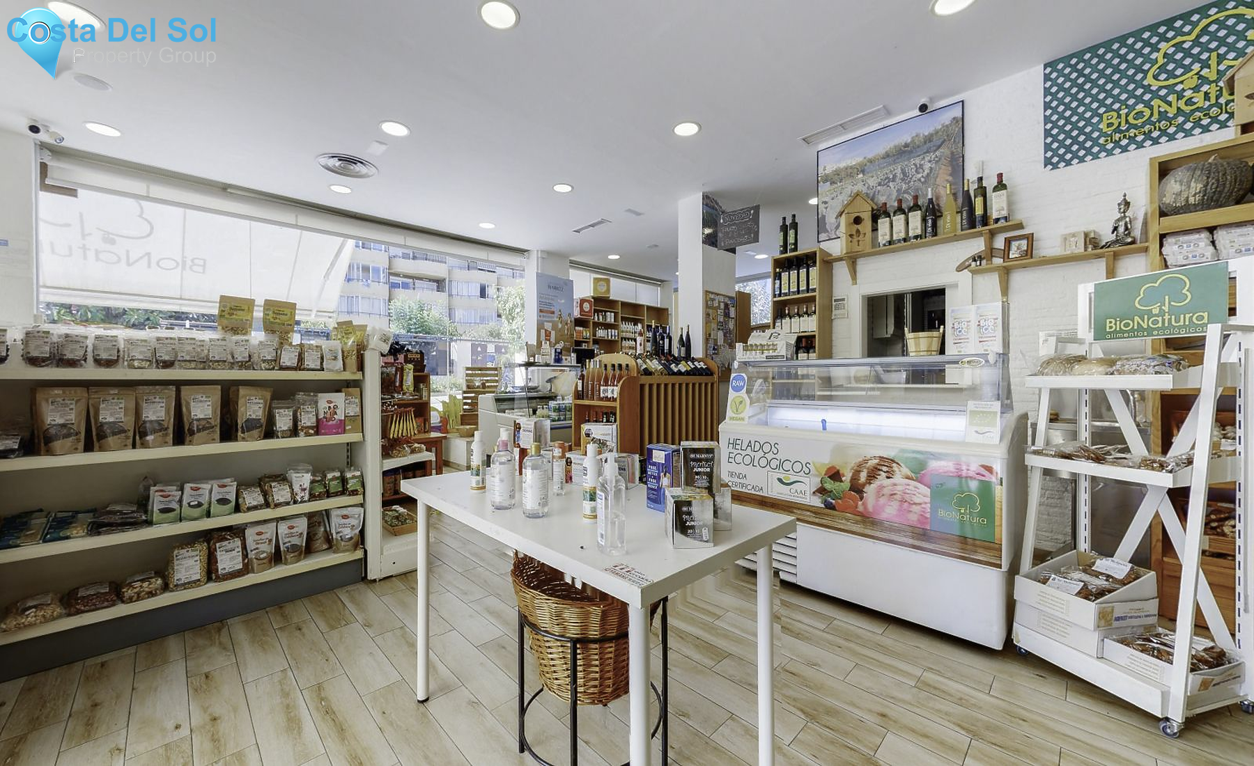 Shop in Los Boliches-1222410