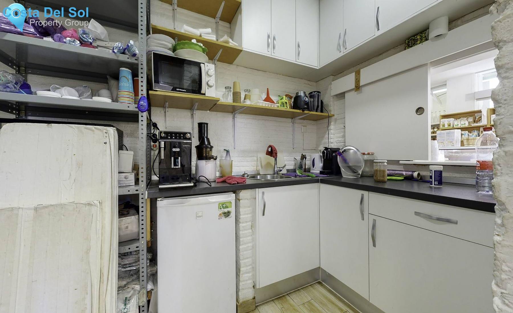 Shop in Los Boliches-1222398