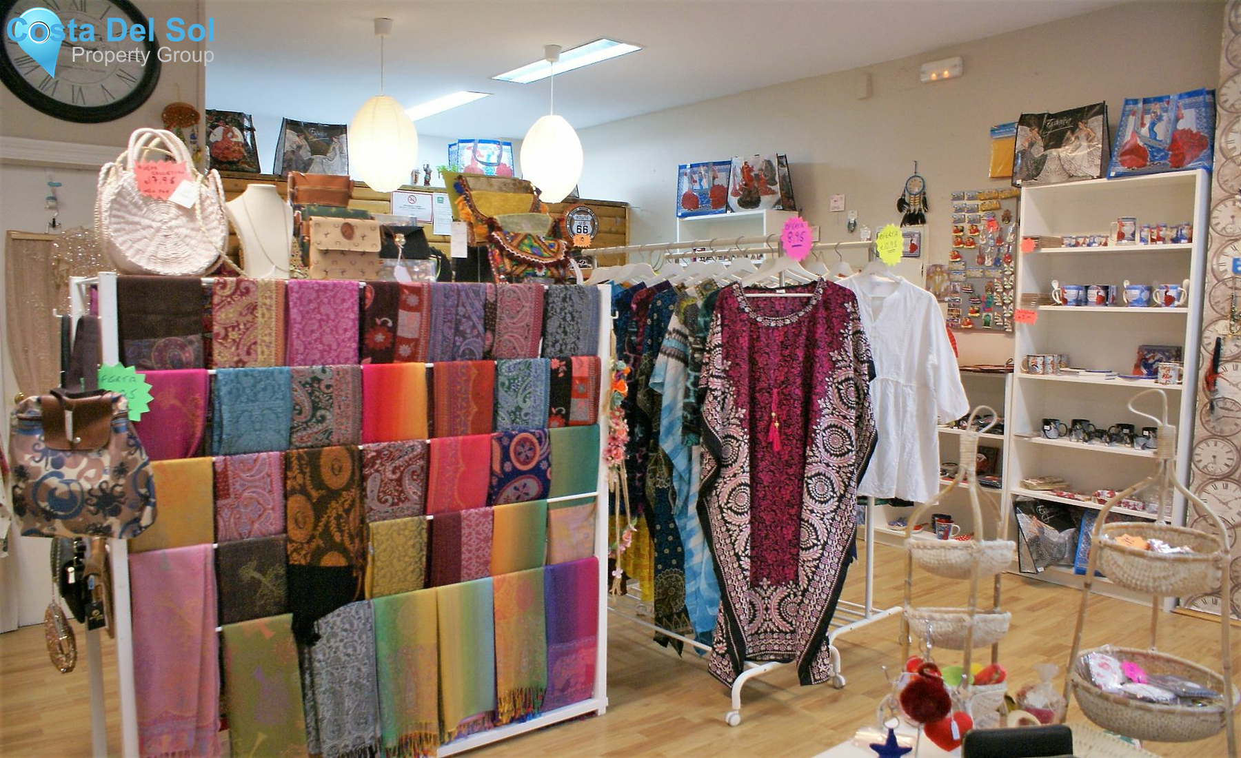 Shop in Los Boliches