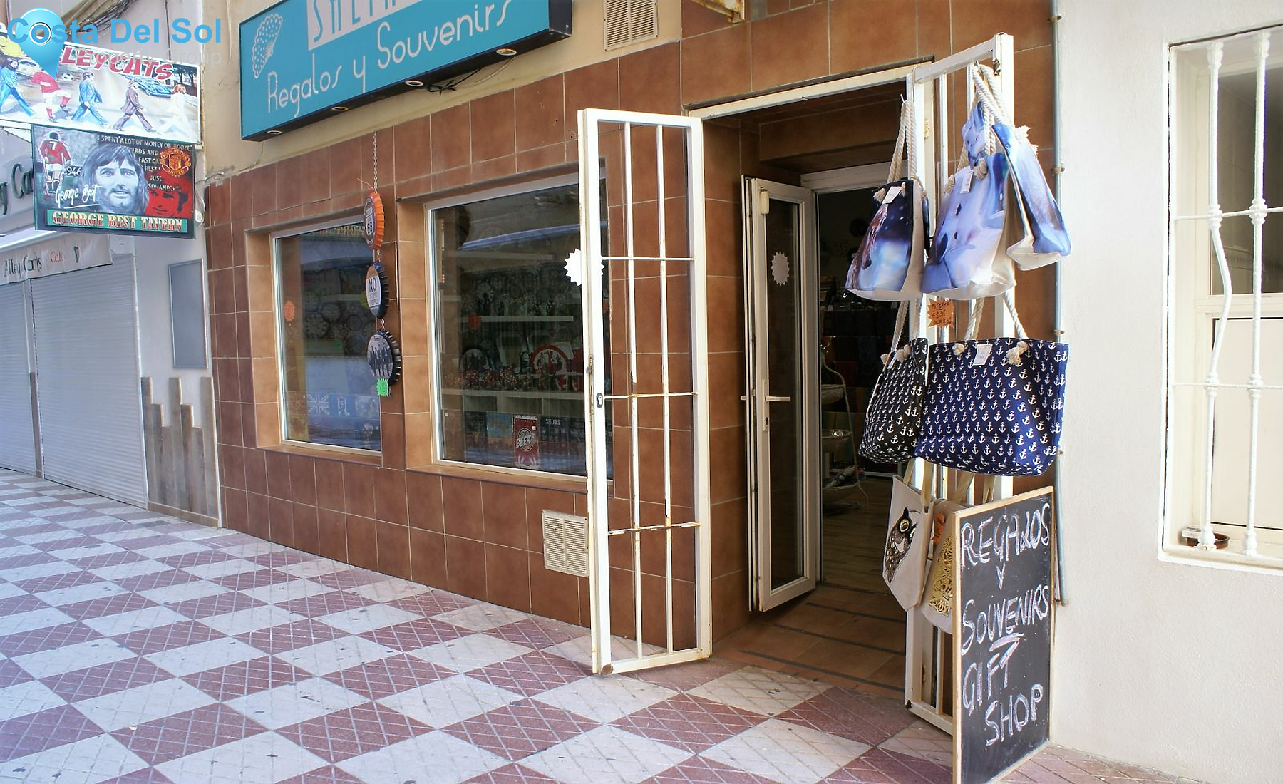 Shop in Los Boliches-1398672