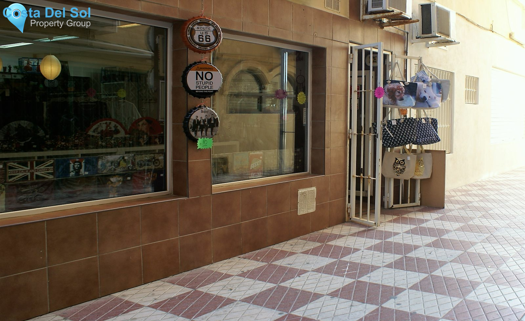 Shop in Los Boliches-1398673