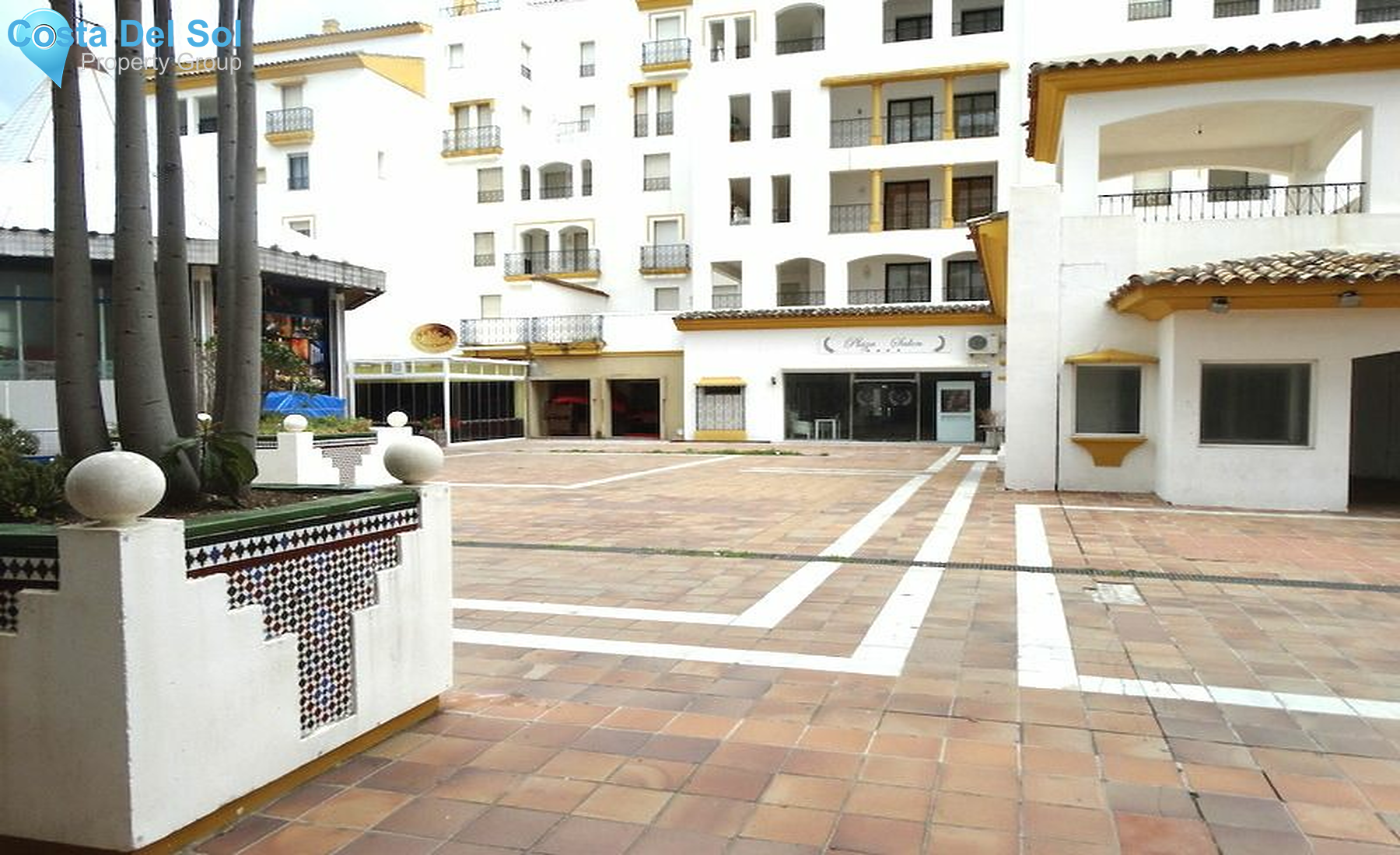 Shop in Puerto Banús-1232354