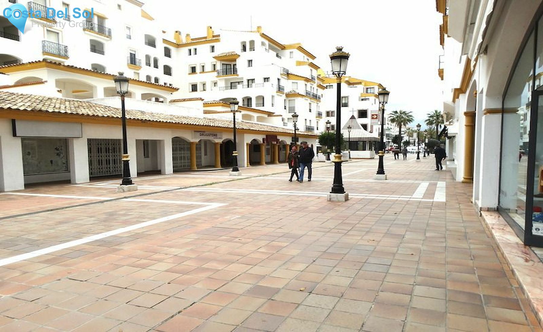 Shop in Puerto Banús-1232360