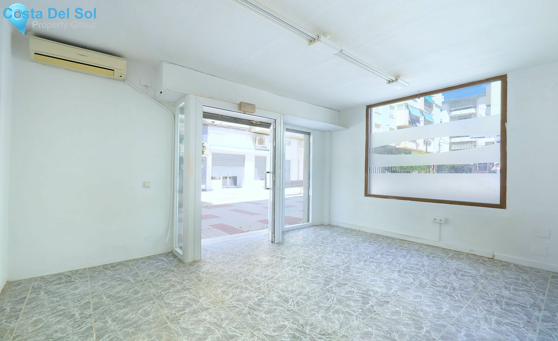 Shop in Vélez-Málaga-1431908