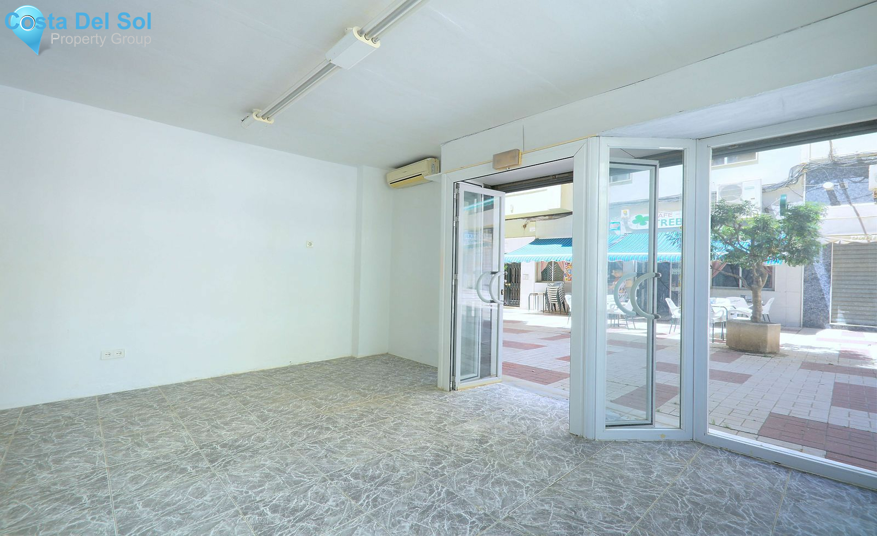 Shop in Vélez-Málaga-1431909