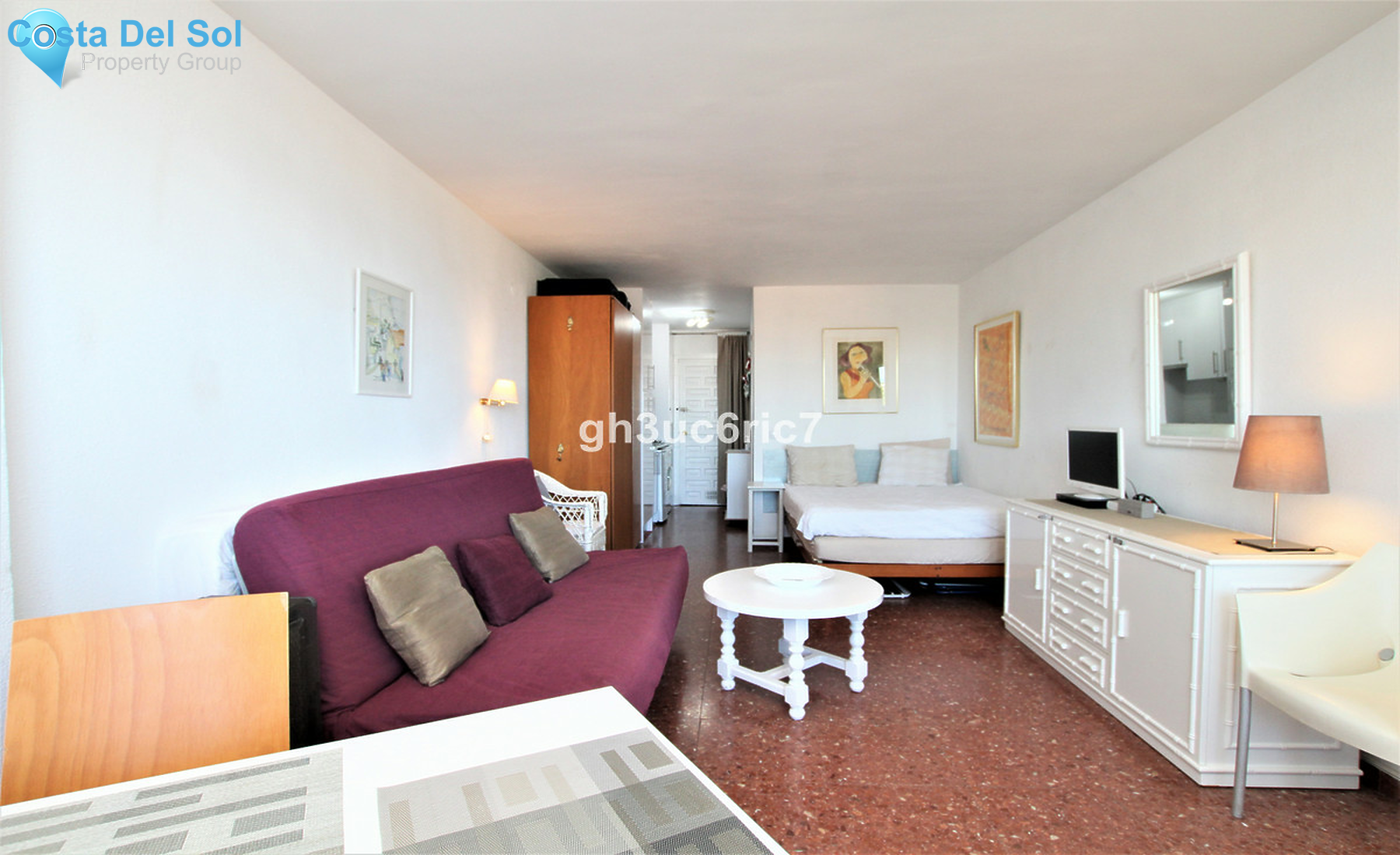 Top Floor Studio in Calypso-725810