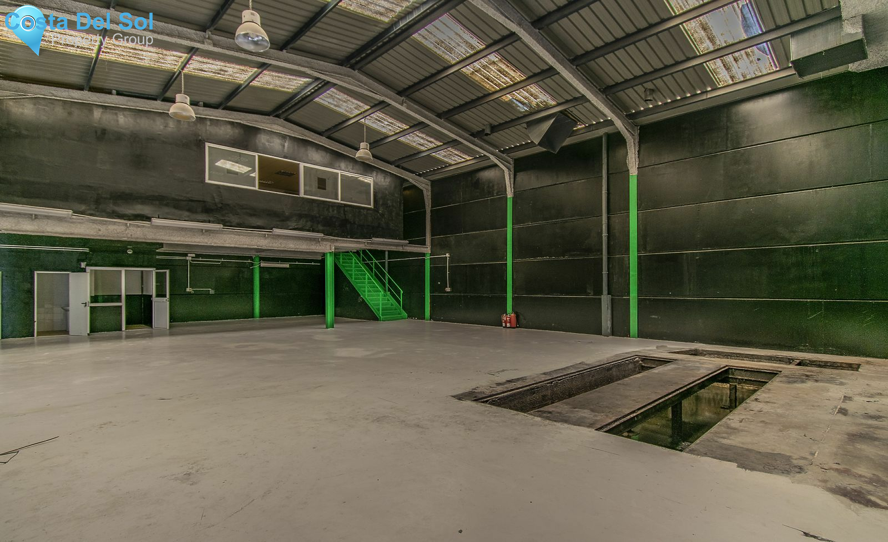 Warehouse in Marbella-1142473