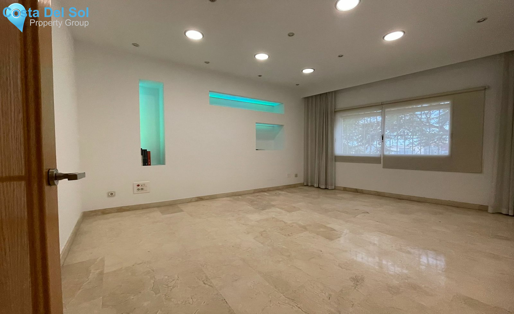 Warehouse in Marbella-1142556