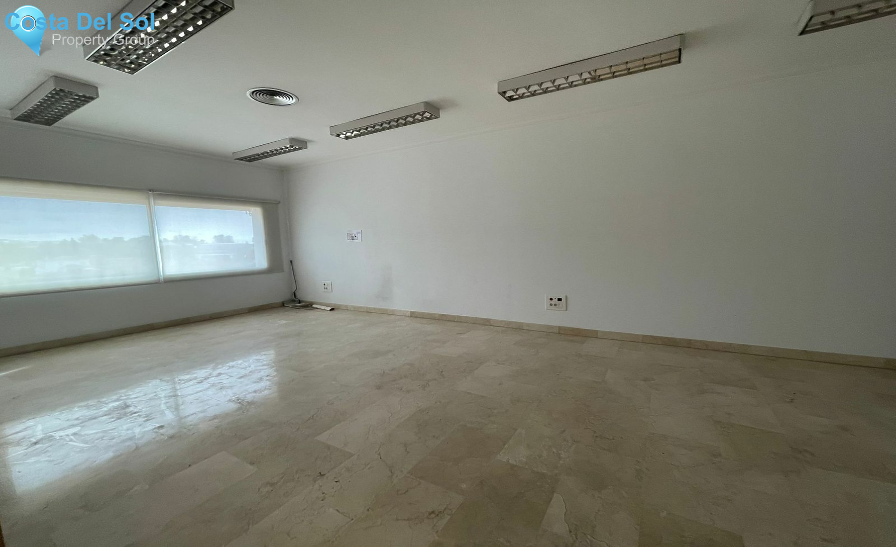 Warehouse in Marbella-1142560