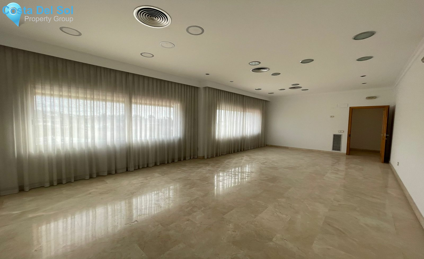 Warehouse in Marbella-1142548